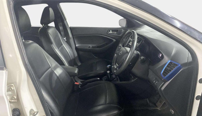 2018 Hyundai i20 Active 1.2 SX, Petrol, Manual, 51,452 km, Right Side Front Door Cabin