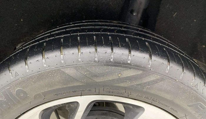 2019 Maruti Baleno ZETA PETROL 1.2, Petrol, Manual, 12,737 km, Left Rear Tyre Tread