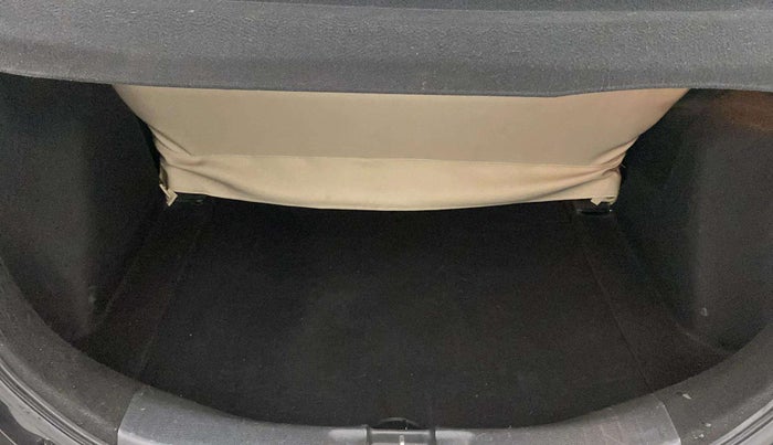 2016 Honda Jazz 1.2L I-VTEC V AT, Petrol, Automatic, 51,042 km, Boot Inside
