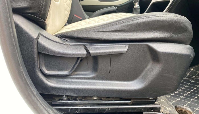 2021 Hyundai Creta E 1.5 PETROL, CNG, Manual, 73,779 km, Driver Side Adjustment Panel