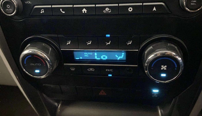 2020 Mahindra Scorpio S11 2WD, Diesel, Manual, 54,345 km, AC Unit - Front vent has minor damage