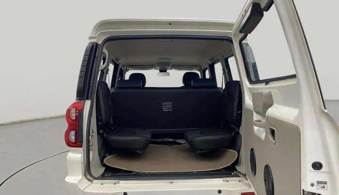 2020 Mahindra Scorpio S11 2WD, Diesel, Manual, 54,345 km, Boot Open Zoomed View