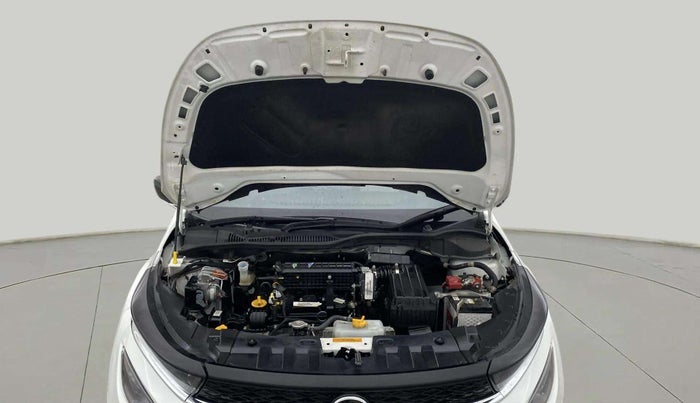 2024 Tata ALTROZ XZ PLUS SUNROOF CNG, CNG, Manual, 10,336 km, Open Bonet