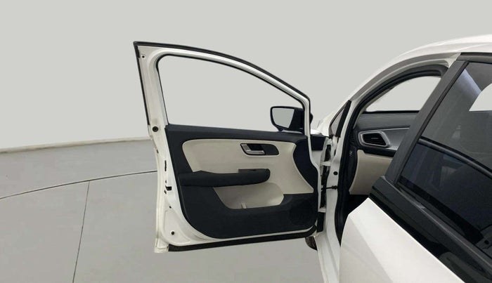 2024 Tata ALTROZ XZ PLUS SUNROOF CNG, CNG, Manual, 10,336 km, LHS Front Door