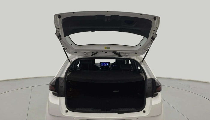 2024 Tata ALTROZ XZ PLUS SUNROOF CNG, CNG, Manual, 10,336 km, Boot Door Open