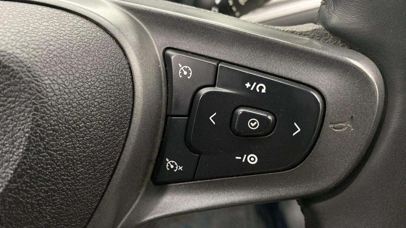 2024 Tata ALTROZ XZ PLUS SUNROOF CNG, CNG, Manual, 10,410 km, Adaptive Cruise Control