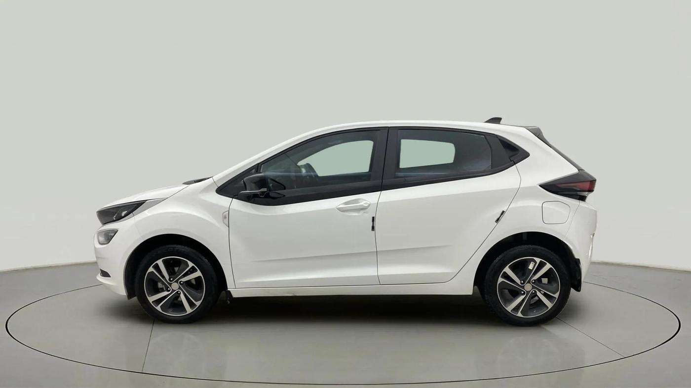 2024 Tata ALTROZ XZ PLUS SUNROOF CNG, CNG, Manual, 10,410 km, Left Side