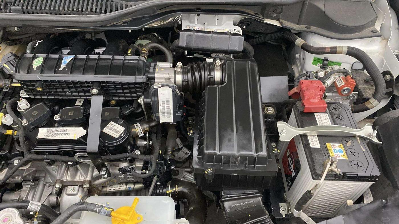 2024 Tata ALTROZ XZ PLUS SUNROOF CNG, CNG, Manual, 10,410 km, Engine View - Left