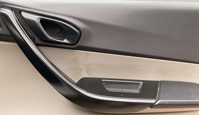 2019 Tata Tiago XE PETROL, Petrol, Manual, 51,547 km, Driver Side Door Panels Control