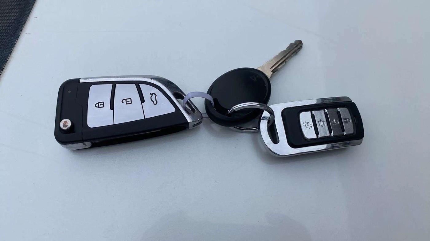 2019 Tata Tiago XE PETROL, Petrol, Manual, 51,316 km, Key Close Up