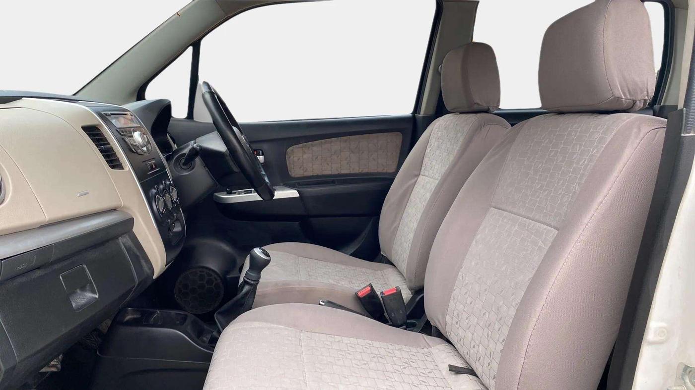 2016 Maruti Wagon R 1.0 VXI, Petrol, Manual, 80,235 km, Right Side Front Door Cabin