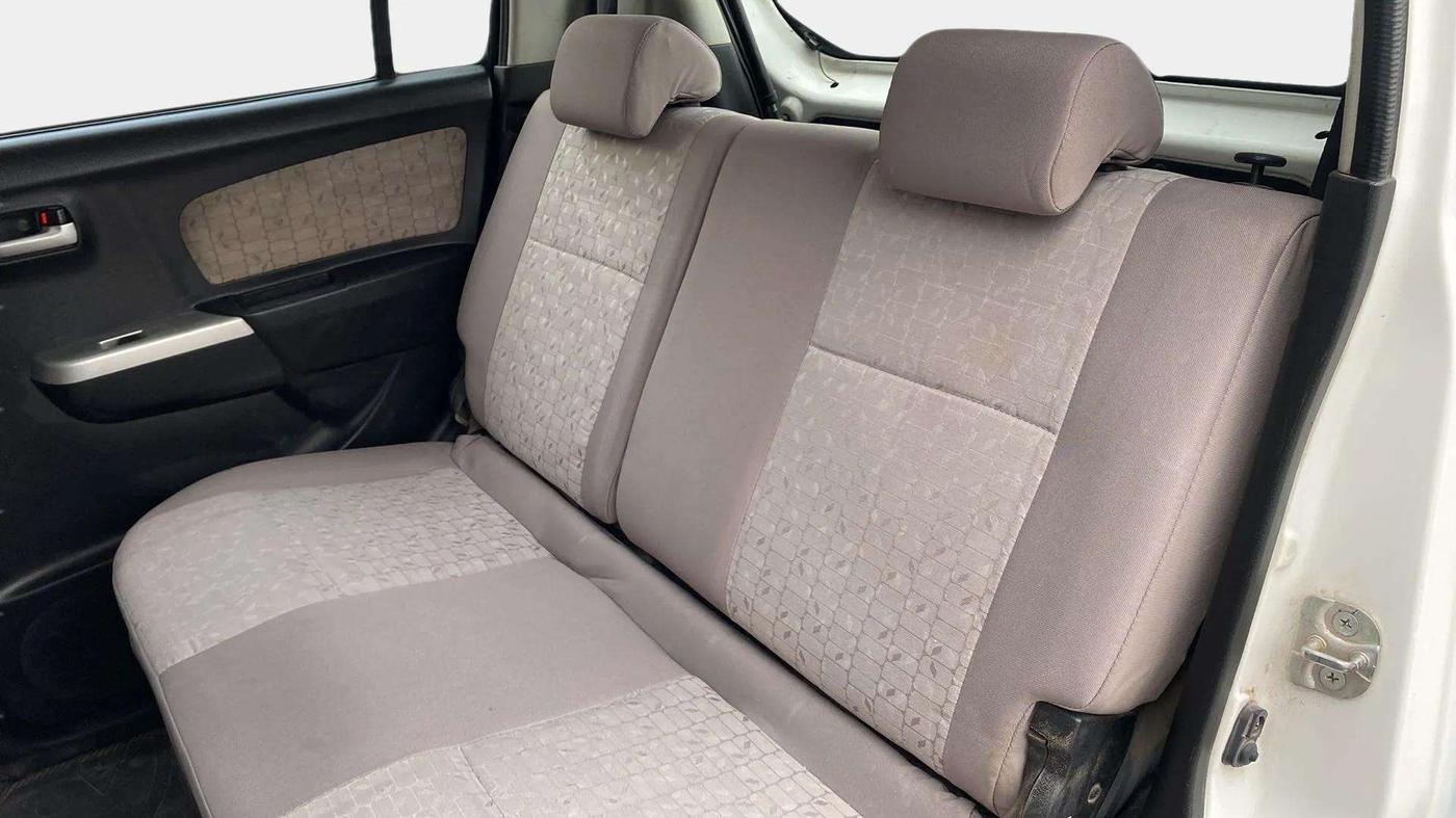 2016 Maruti Wagon R 1.0 VXI, Petrol, Manual, 80,235 km, Right Side Rear Door Cabin
