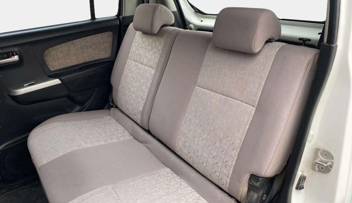 2016 Maruti Wagon R 1.0 VXI, Petrol, Manual, 80,228 km, Right Side Rear Door Cabin