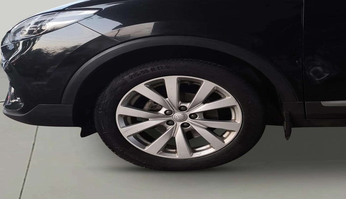 2022 MG ASTOR SUPER EX 1.5 MT, Petrol, Manual, 26,484 km, Left Front Wheel