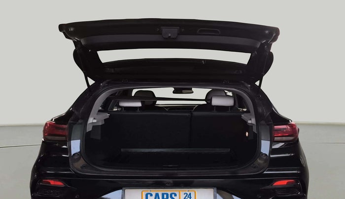 2022 MG ASTOR SUPER EX 1.5 MT, Petrol, Manual, 26,484 km, Boot Inside