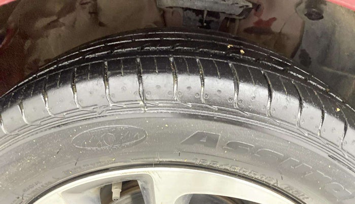 2015 Hyundai Elite i20 ASTA 1.2, Petrol, Manual, 62,319 km, Right Front Tyre Tread