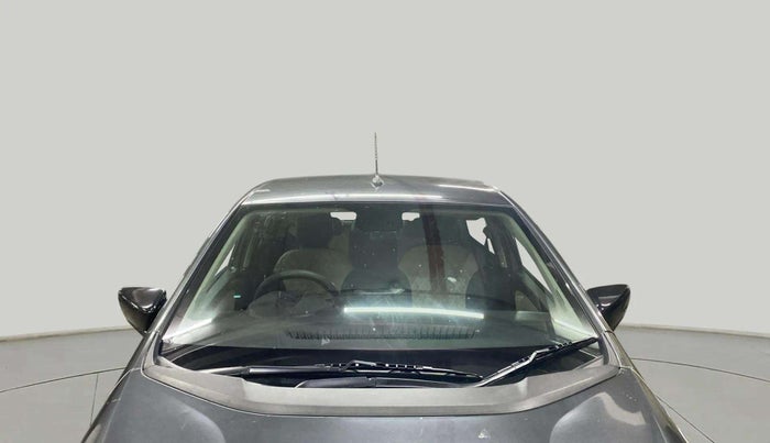 2022 Tata ALTROZ XT DIESEL, Diesel, Manual, 34,665 km, Front Windshield