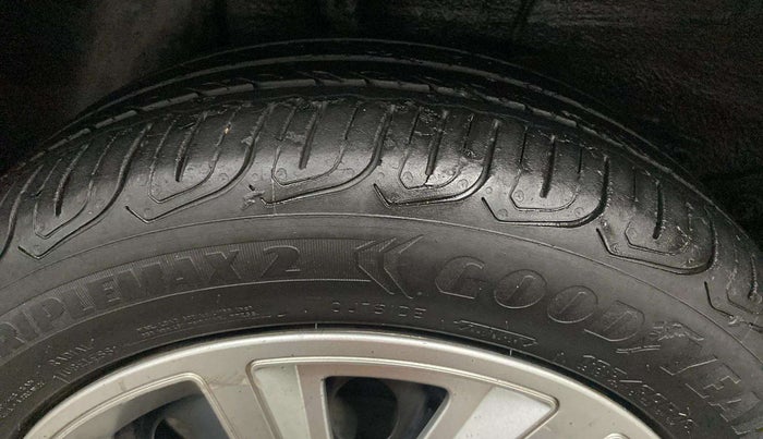 2022 Tata ALTROZ XT DIESEL, Diesel, Manual, 34,665 km, Right Rear Tyre Tread