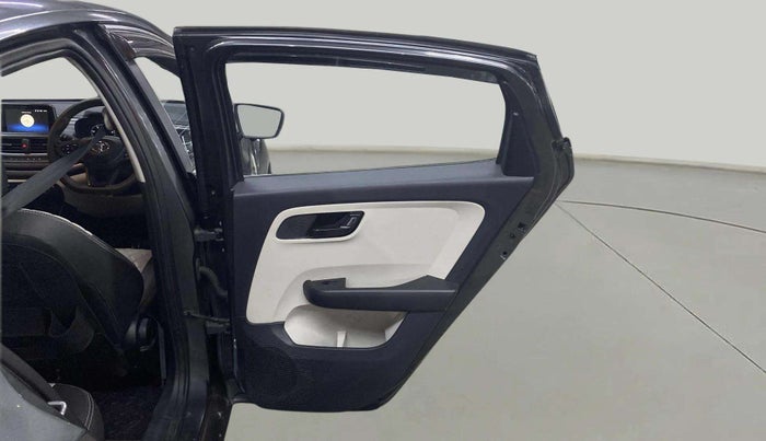 2022 Tata ALTROZ XT DIESEL, Diesel, Manual, 34,665 km, RHS Rear Door