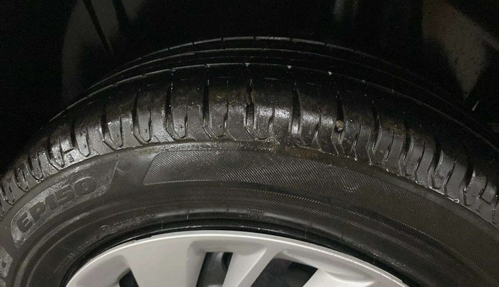 2019 Maruti Ertiga VXI SHVS, Petrol, Manual, 21,577 km, Left Rear Tyre Tread
