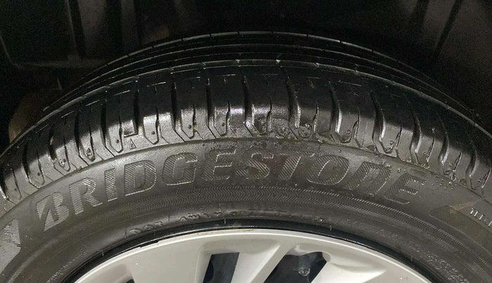 2019 Maruti Ertiga VXI SHVS, Petrol, Manual, 21,577 km, Right Rear Tyre Tread