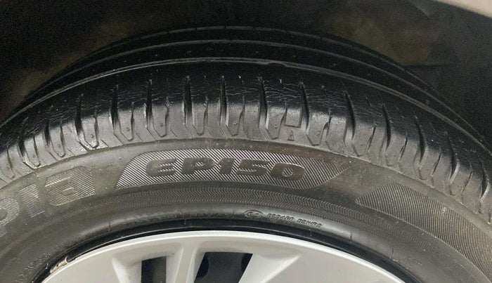 2019 Maruti Ertiga VXI SHVS, Petrol, Manual, 21,577 km, Right Front Tyre Tread