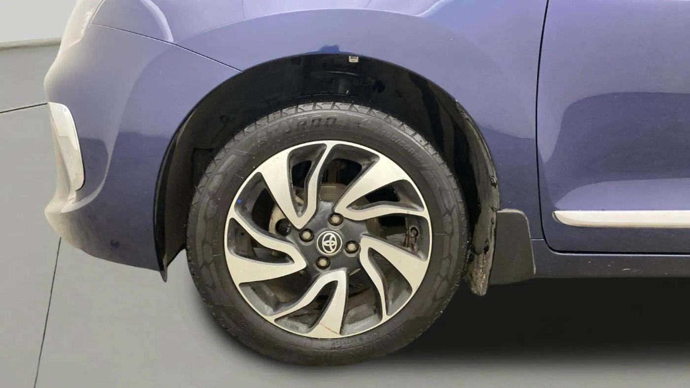 2020 Toyota Glanza G, Petrol, Manual, 69,594 km, Left Front Wheel