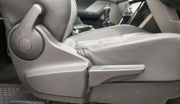 2021 Skoda KUSHAQ STYLE 1.0L TSI MT, Petrol, Manual, 29,279 km, Driver Side Adjustment Panel