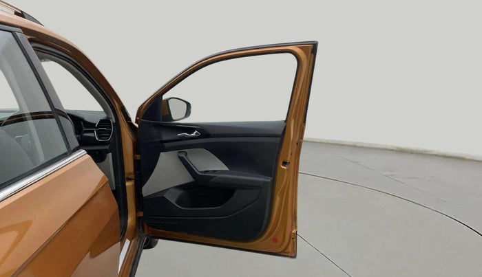2021 Skoda KUSHAQ STYLE 1.0L TSI MT, Petrol, Manual, 29,279 km, RHS Front Door