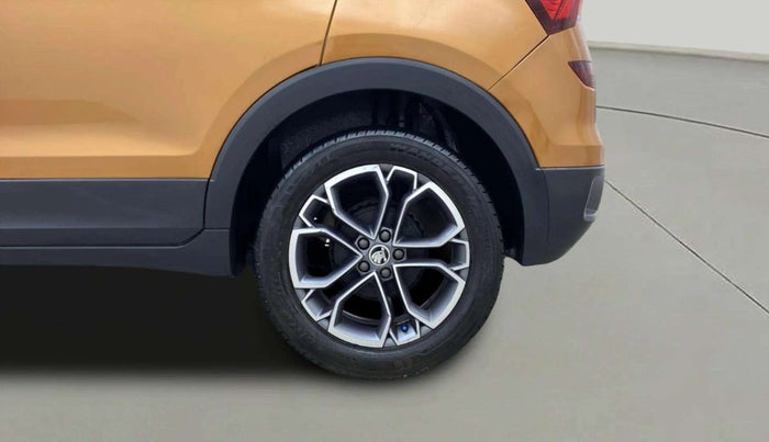 2021 Skoda KUSHAQ STYLE 1.0L TSI MT, Petrol, Manual, 29,279 km, Left Rear Wheel