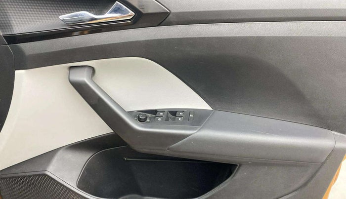 2021 Skoda KUSHAQ STYLE 1.0L TSI MT, Petrol, Manual, 29,279 km, Driver Side Door Panels Control