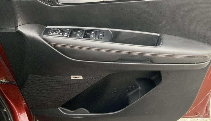 2020 KIA SONET GTX PLUS 1.0 IMT, Petrol, Manual, 28,482 km, Driver Side Door Panels Control