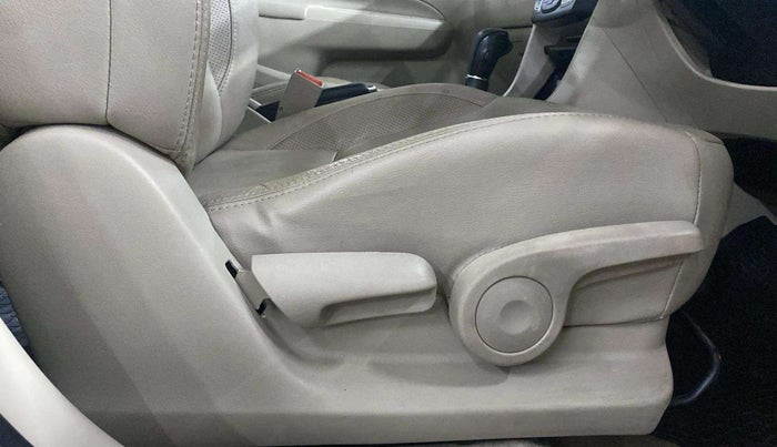 2018 Maruti Ciaz ALPHA  AT 1.5 SHVS PETROL, Petrol, Automatic, 49,396 km, Driver Side Adjustment Panel