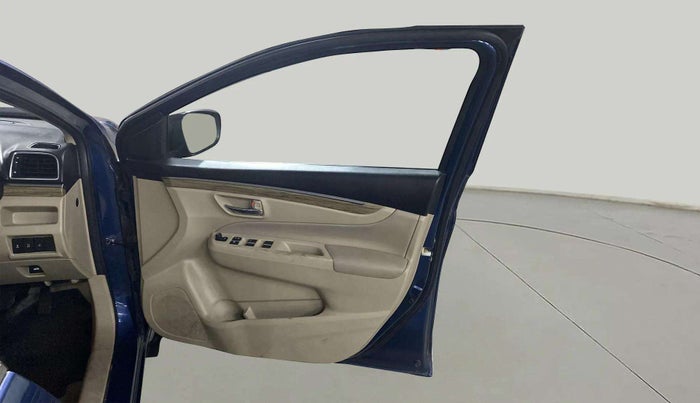 2018 Maruti Ciaz ALPHA  AT 1.5 SHVS PETROL, Petrol, Automatic, 49,396 km, RHS Front Door