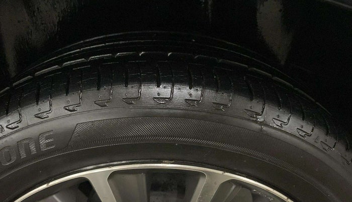 2018 Maruti Ciaz ALPHA  AT 1.5 SHVS PETROL, Petrol, Automatic, 49,396 km, Left Rear Tyre Tread