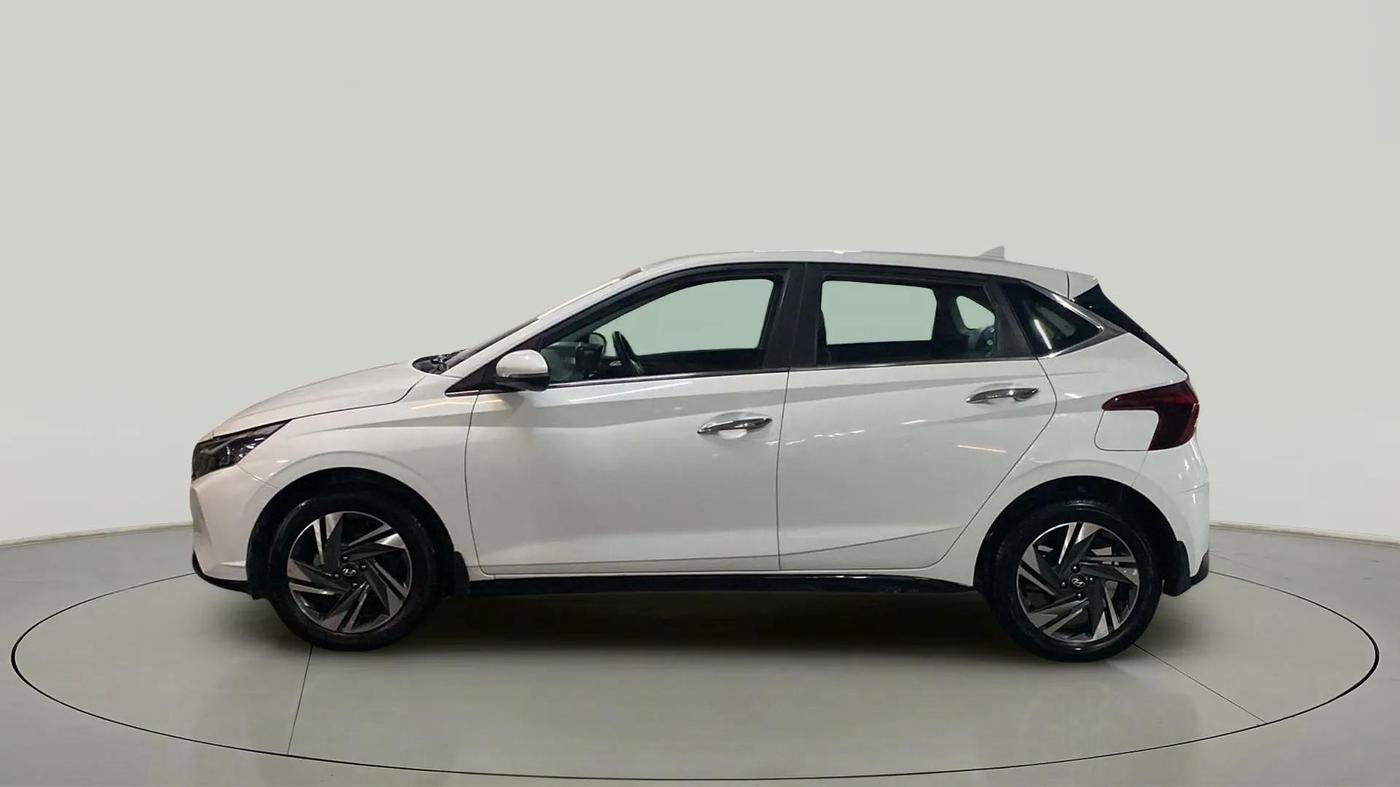 2022 Hyundai NEW I20 ASTA (O) 1.2 MT, Petrol, Manual, 28,891 km, Left Side