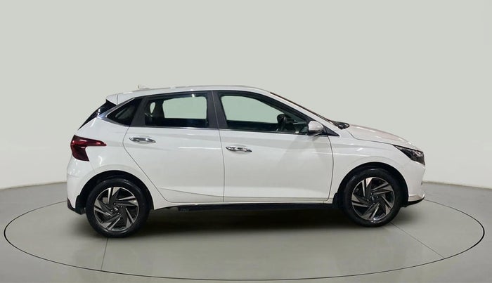 2022 Hyundai NEW I20 ASTA (O) 1.2 MT, Petrol, Manual, 28,882 km, Right Side View