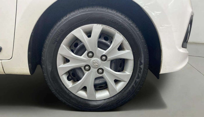 2015 Hyundai Grand i10 SPORTZ 1.2 KAPPA VTVT, Petrol, Manual, 11,185 km, Right Front Wheel