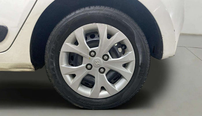 2015 Hyundai Grand i10 SPORTZ 1.2 KAPPA VTVT, Petrol, Manual, 11,185 km, Left Rear Wheel