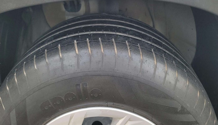 2022 Hyundai Creta E 1.5 DIESEL, Diesel, Manual, 36,777 km, Left Front Tyre Tread