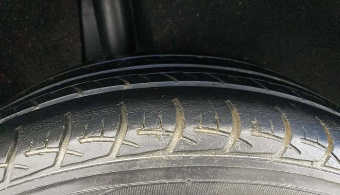 2017 Maruti Baleno DELTA CVT PETROL 1.2, Petrol, Automatic, 43,341 km, Right Rear Tyre Tread