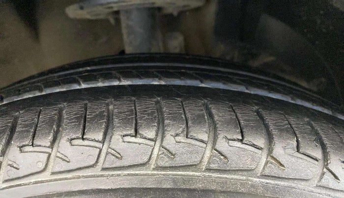 2017 Maruti Baleno DELTA CVT PETROL 1.2, Petrol, Automatic, 43,341 km, Right Front Tyre Tread