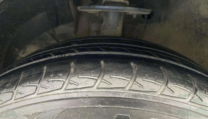 2017 Maruti Baleno DELTA CVT PETROL 1.2, Petrol, Automatic, 43,341 km, Left Front Tyre Tread