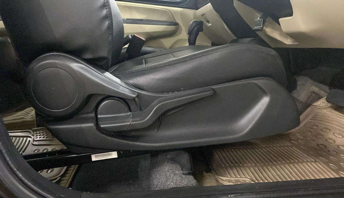 2020 Honda Amaze 1.2L I-VTEC V CVT, Petrol, Automatic, 35,160 km, Driver Side Adjustment Panel