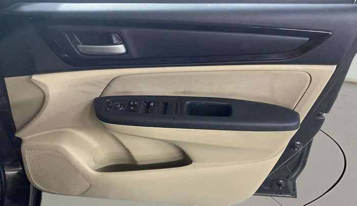 2020 Honda Amaze 1.2L I-VTEC V CVT, Petrol, Automatic, 35,160 km, Driver Side Door Panels Control