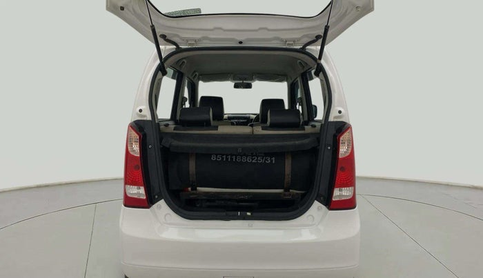 2017 Maruti Wagon R 1.0 VXI, CNG, Manual, 57,912 km, Boot Inside