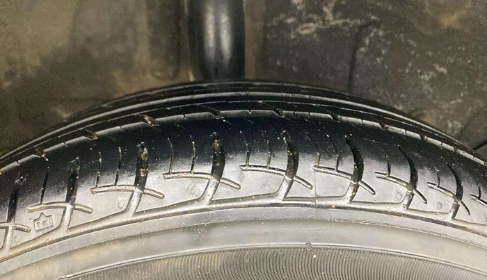 2017 Toyota Etios GD, Diesel, Manual, 50,903 km, Right Rear Tyre Tread
