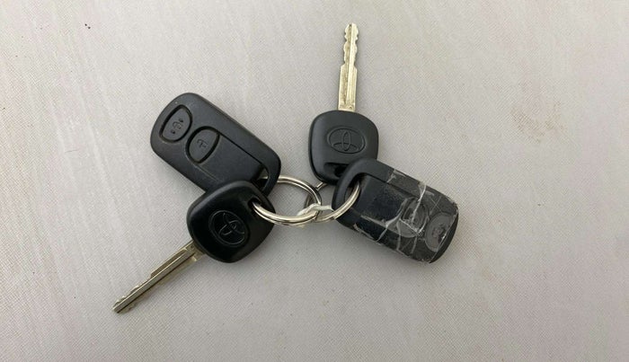 2017 Toyota Etios GD, Diesel, Manual, 50,903 km, Key Close Up