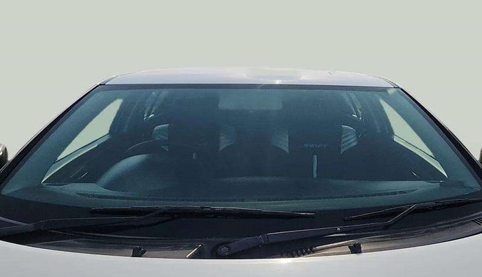 2017 Maruti Swift VXI, Petrol, Manual, 53,517 km, Front Windshield