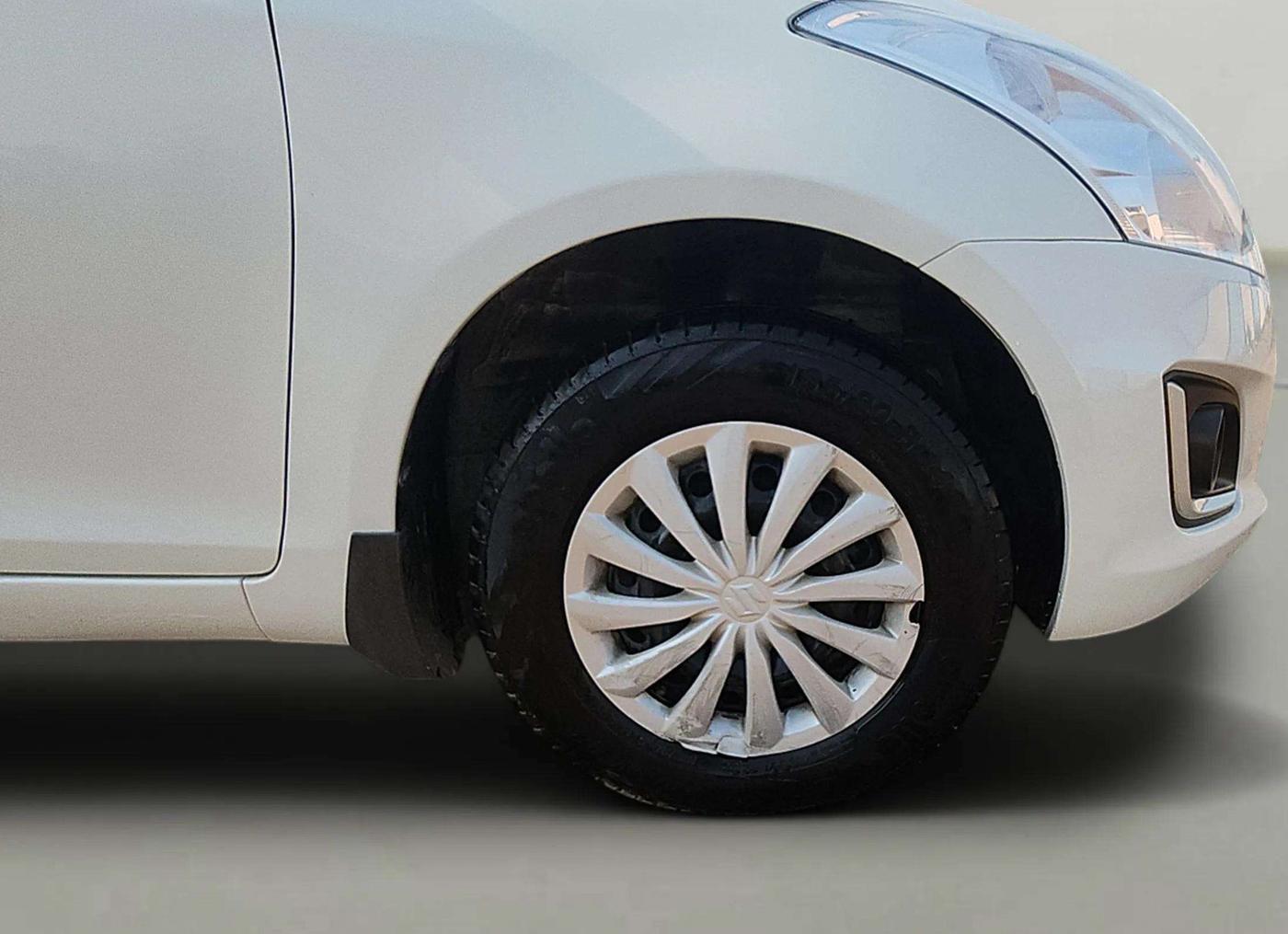 2017 Maruti Swift VXI, Petrol, Manual, 53,517 km, Right Front Wheel